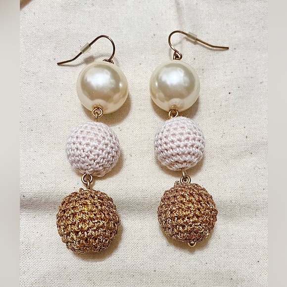 J. Crew Crochet 🧶 Bead and Pearl Drop Earrings NWOT - Picture 4 of 4